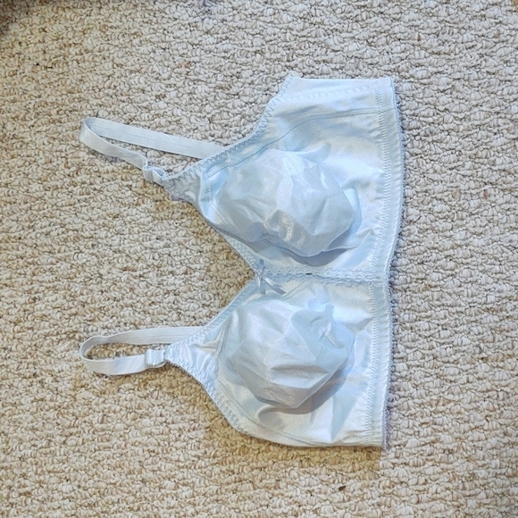 Bali Double Support Comfort Wireless Full Coverage Bra Sz 40DD - Picture 1 of 6